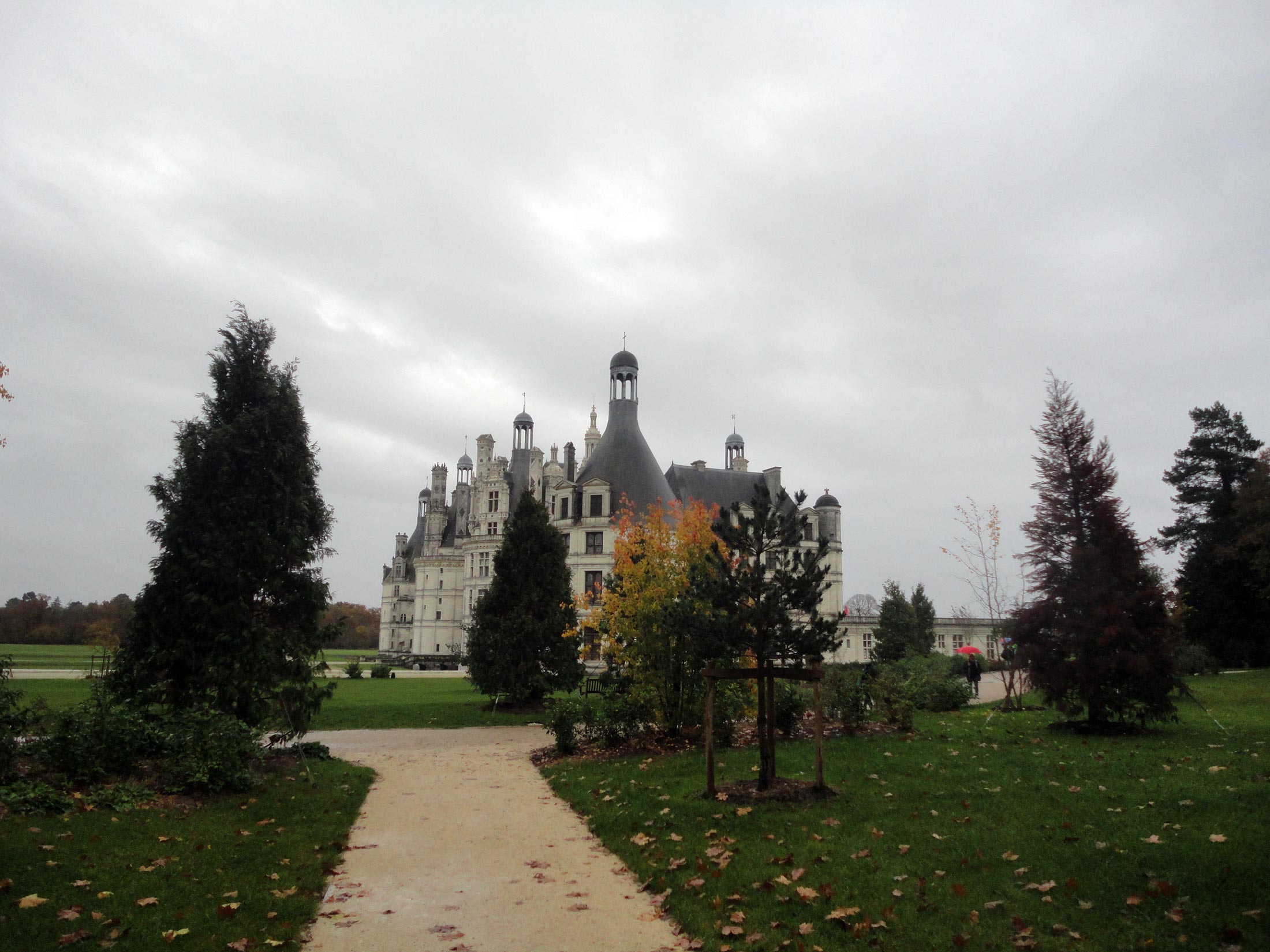 Замки долины Луары замок Шамбор парк в ноябре
