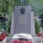 казачьи мемориалы в Сент-Женевьев-де-Буа 1998