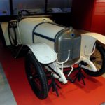 военный автомобиль первой мировой войны в музее ле Бурже