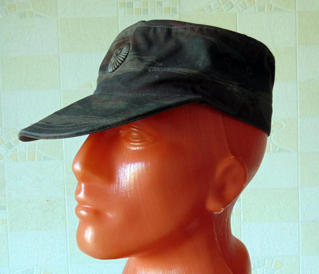 Soviet instructor cap, Angola uniform
