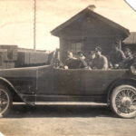 Автомобиль с водителем ОМО и Атаман Семенов, фото. Музей-архив в Париже